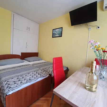 Ribarevic * ماكارسكا