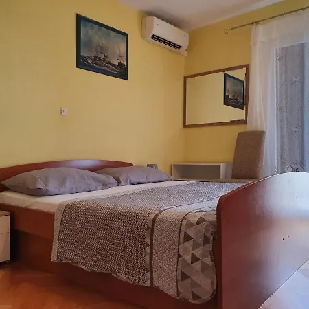Ribarevic Apartment