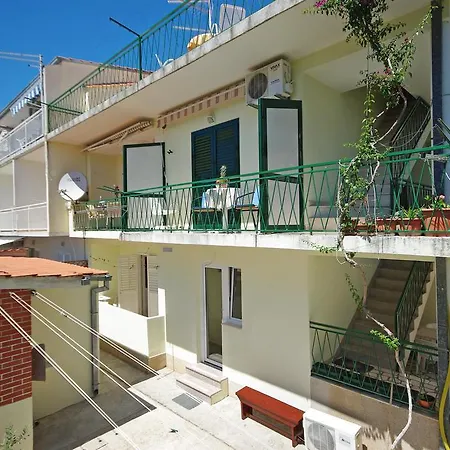 Ribarevic Apartment