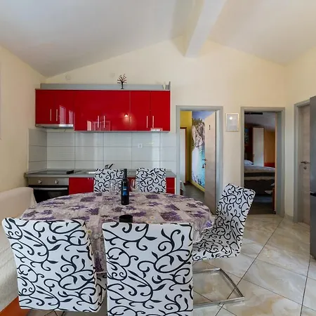 Ribarevic Apartment