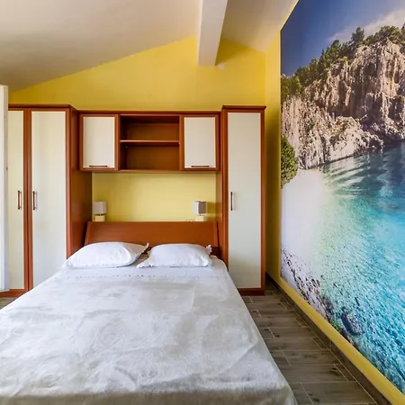 Ribarevic Apartment *