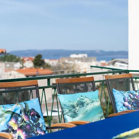Ribarevic Apartment Makarska