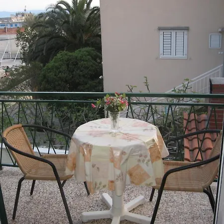Ribarevic Apartment Makarska